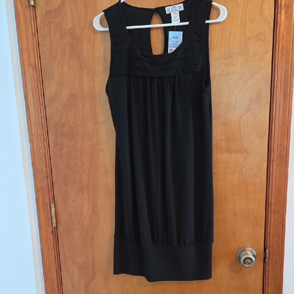 Elegant Black Sleeveless Dress